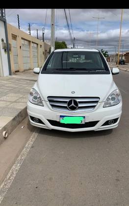 MERCEDES-BENZ B 180 1.7 COMFORT 8V GASOLINA 4P AUTOMÁTICO